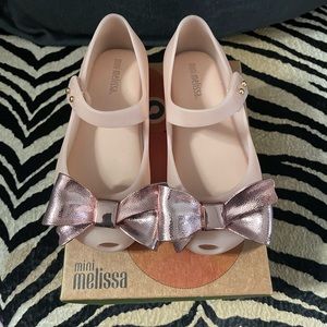 Mini Melissa size 9 toddler